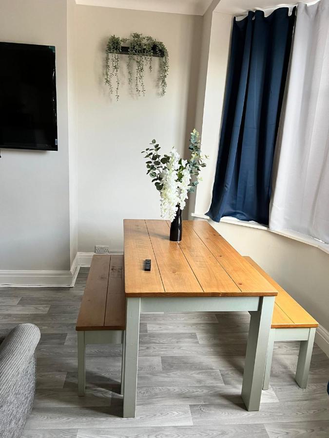 Kim Family Holiday Get-Away 4 Bedrooms 2 Baths Blackpool Zewnętrze zdjęcie
